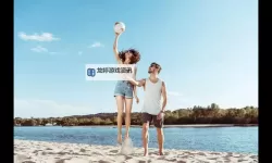 男生和女生一起做运动：共同追寻健康与快乐的时光