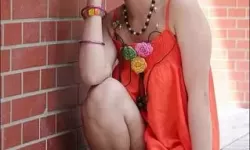 探索张雨筱人体艺术魅力：细腻之美与生命的表达