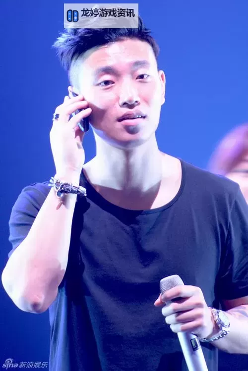 中国帅气体育生GARY倾情献唱网站MV引爆热潮图1