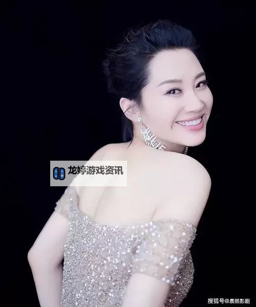 张筱雨魅惑风采:展现亦真亦幻的迷人魅力图1