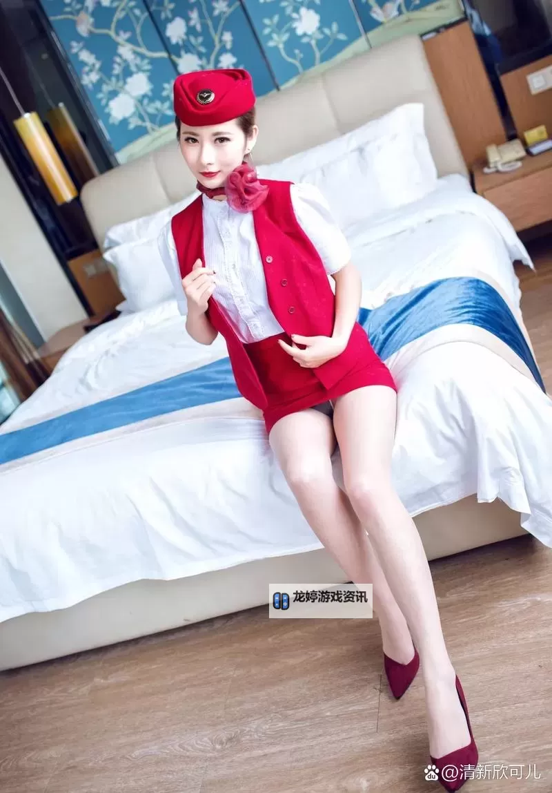 秦先生与腿模莉莉:跨越界限的艺术之旅图1