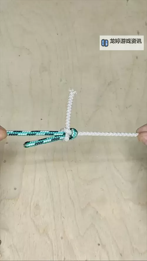 精彩瞬间:走绳子打结PLAY的趣味体验图1