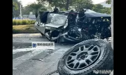 在车里被撞了八次高黄：惊心动魄的经历与反思