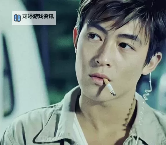 陈冠希拍照2008年图片高清:回忆中的经典瞬间图1