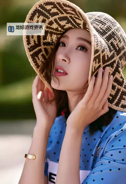 天天弄天天操明星:揭秘娱乐圈背后的精彩瞬间图1