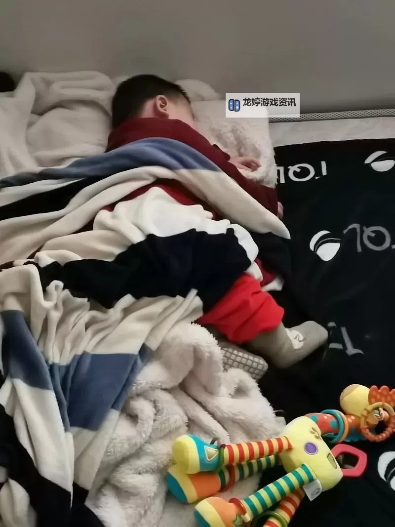 在被子里怎么自己玩自己无声:打造安静私密的放松空间图1